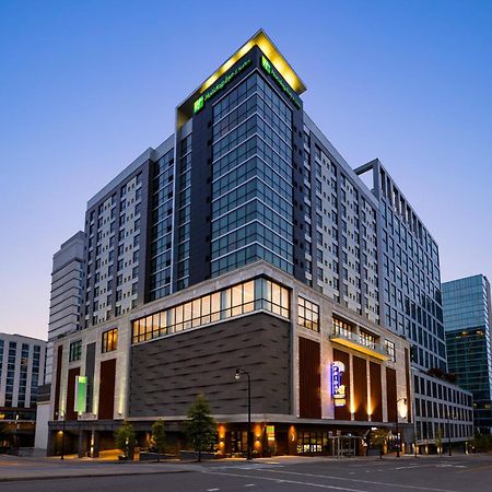 Holiday Inn & Suites Nashville Downtown Broadway Ngoại thất bức ảnh