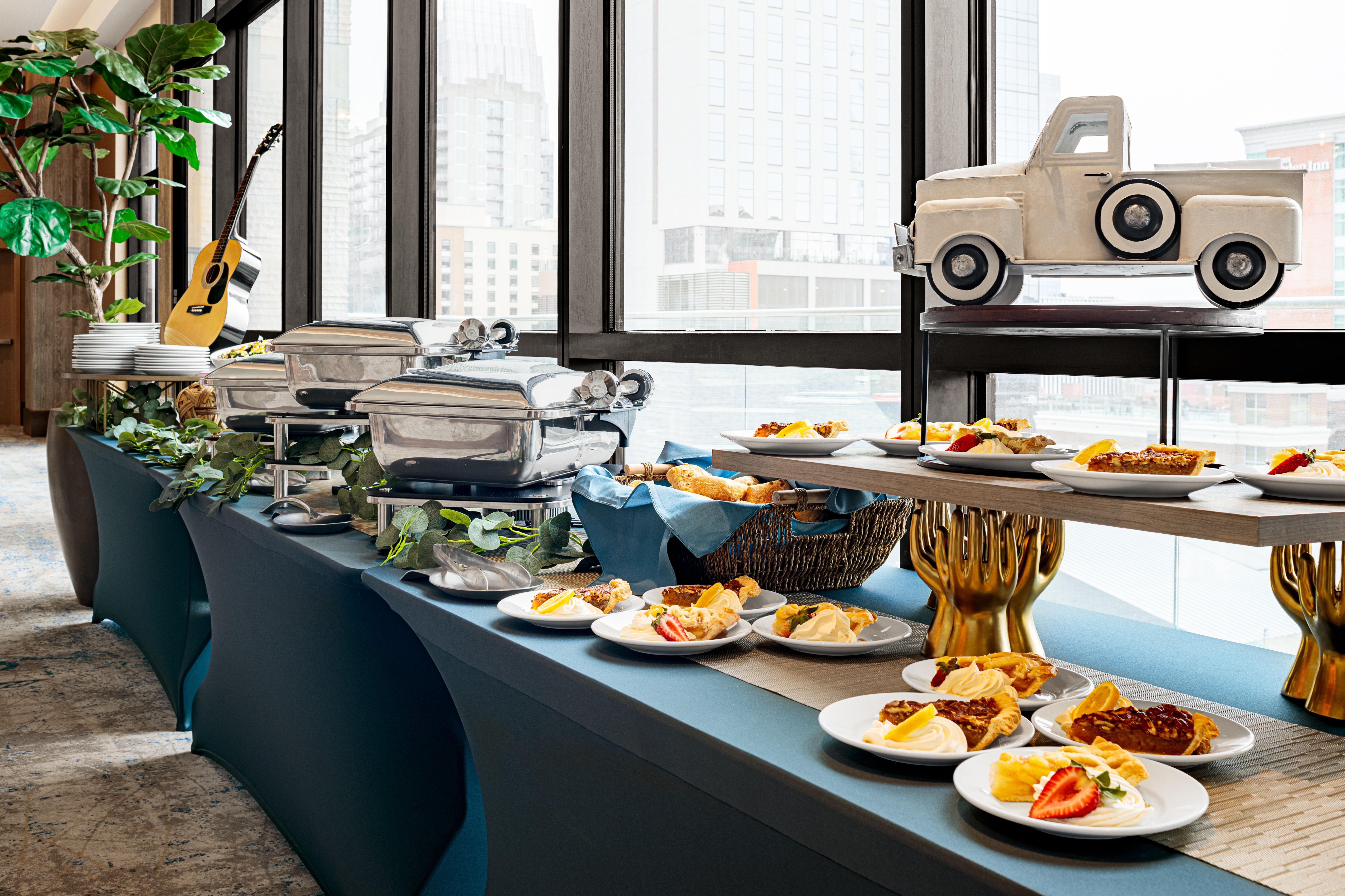 Holiday Inn & Suites Nashville Downtown Broadway Ngoại thất bức ảnh