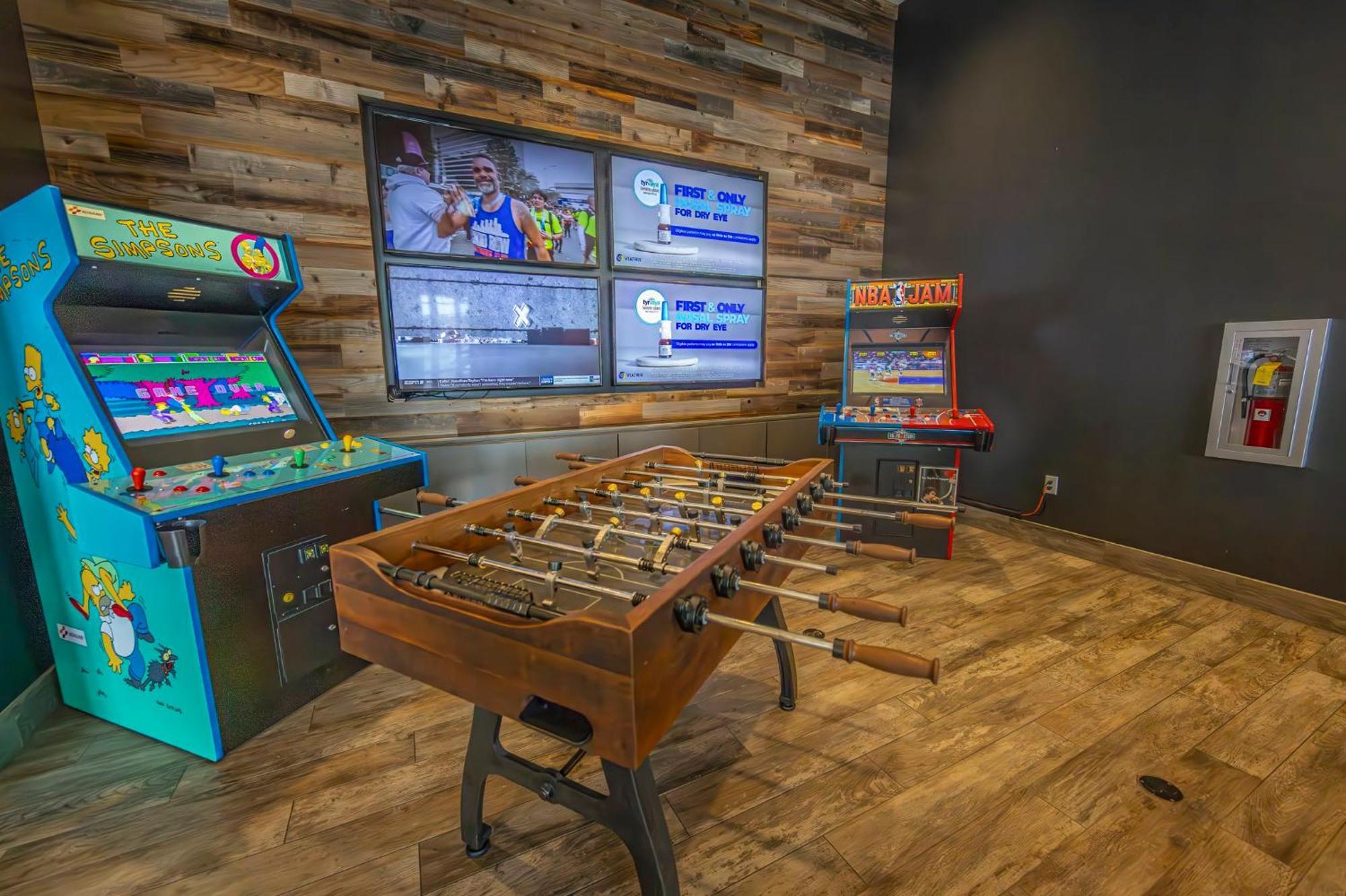 Holiday Inn & Suites Nashville Downtown Broadway Ngoại thất bức ảnh