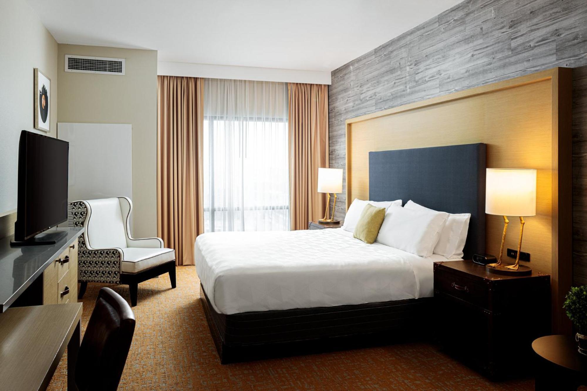 Holiday Inn & Suites Nashville Downtown Broadway Ngoại thất bức ảnh